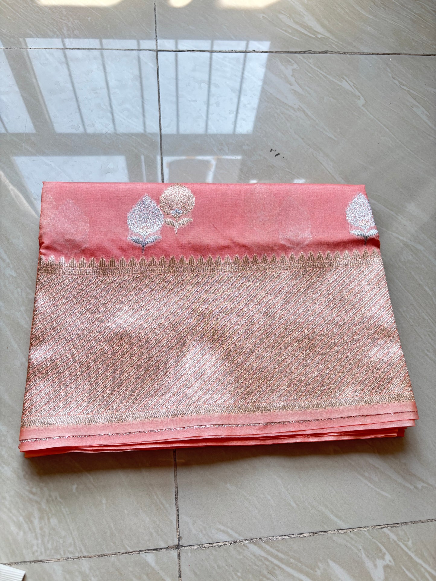 kora banarasi sarees
