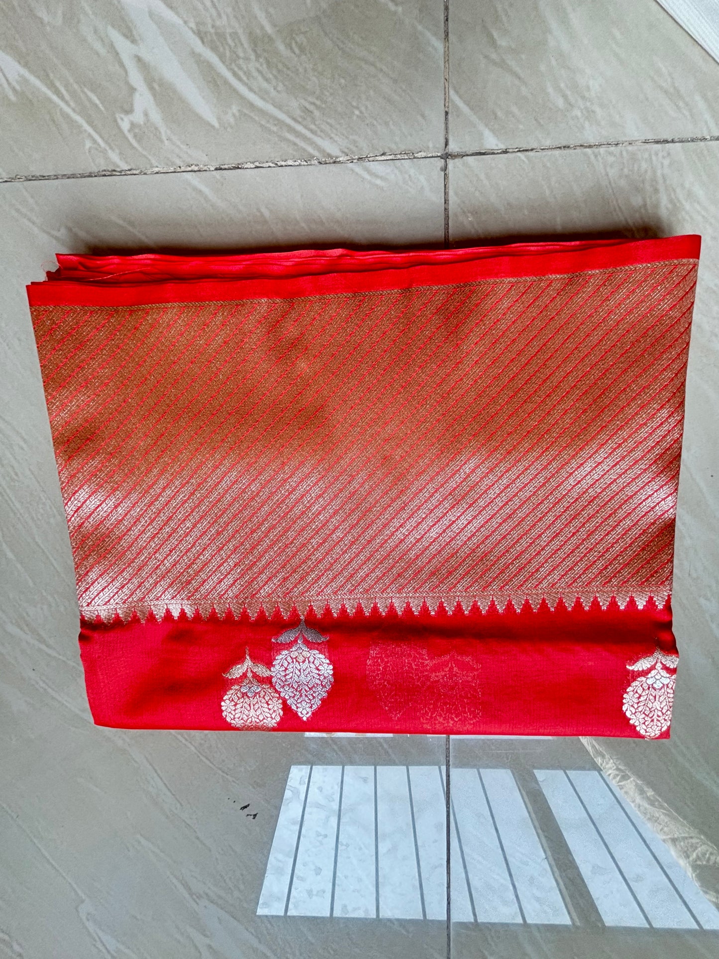 kora banarasi sarees