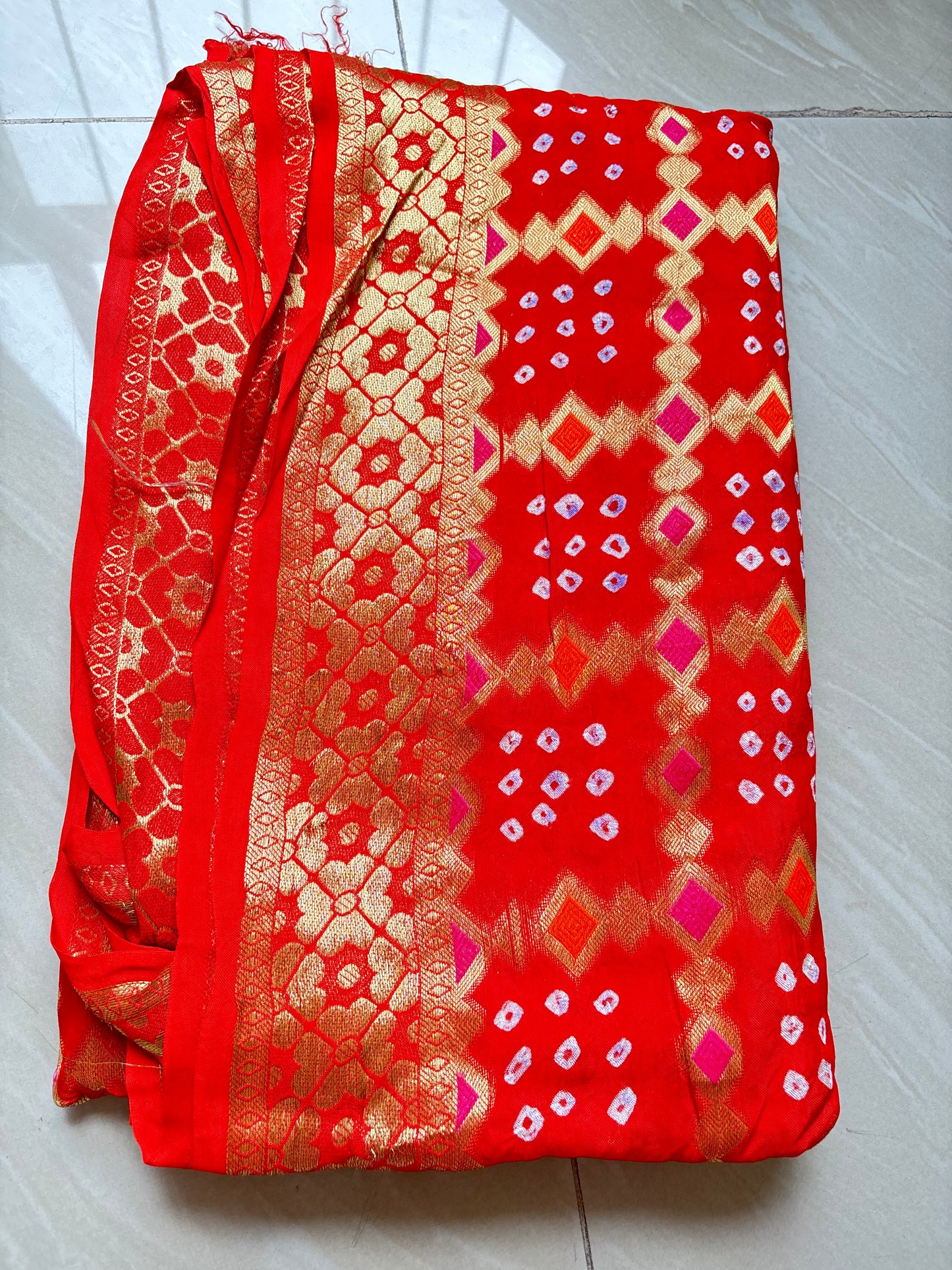 goergette bandhani saree