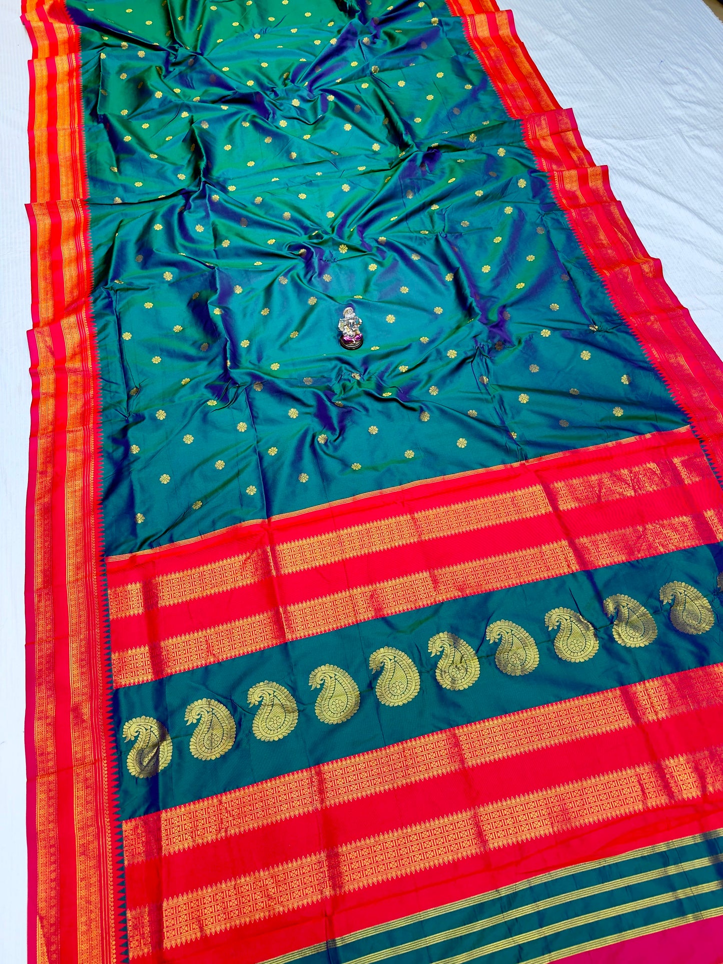 Narayan Peth Paithani