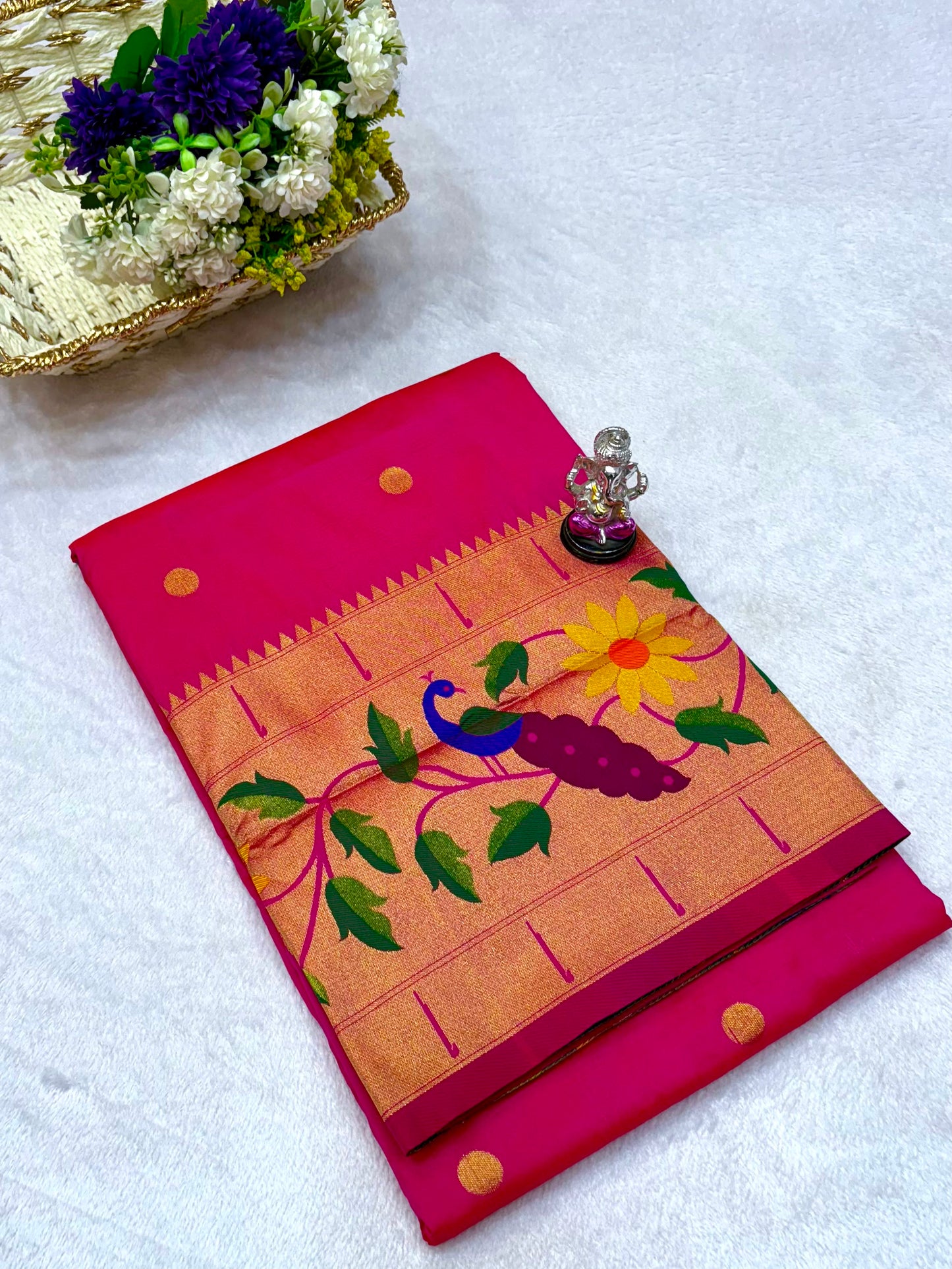 RadhaRani Paithani