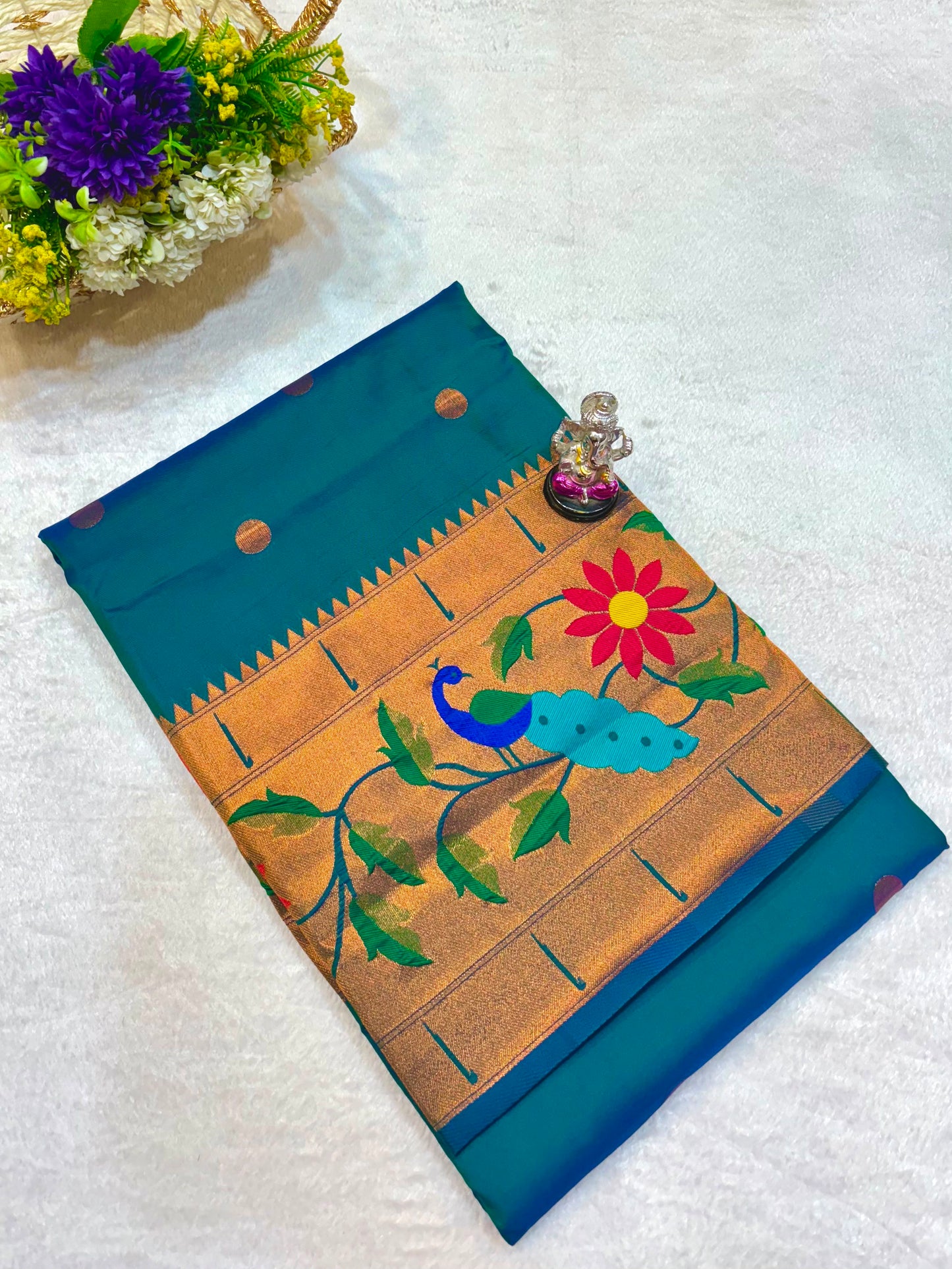 RadhaRani Paithani