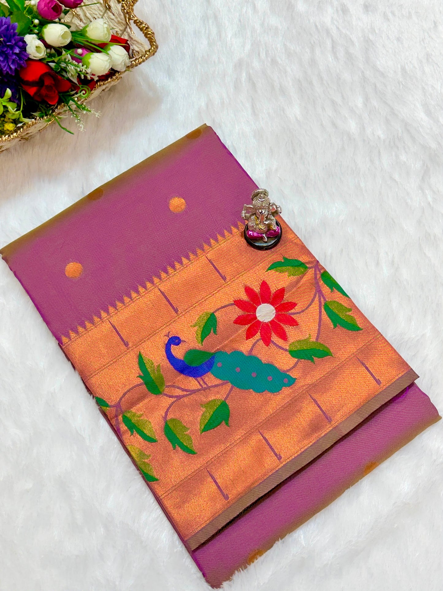 RadhaRani Paithani