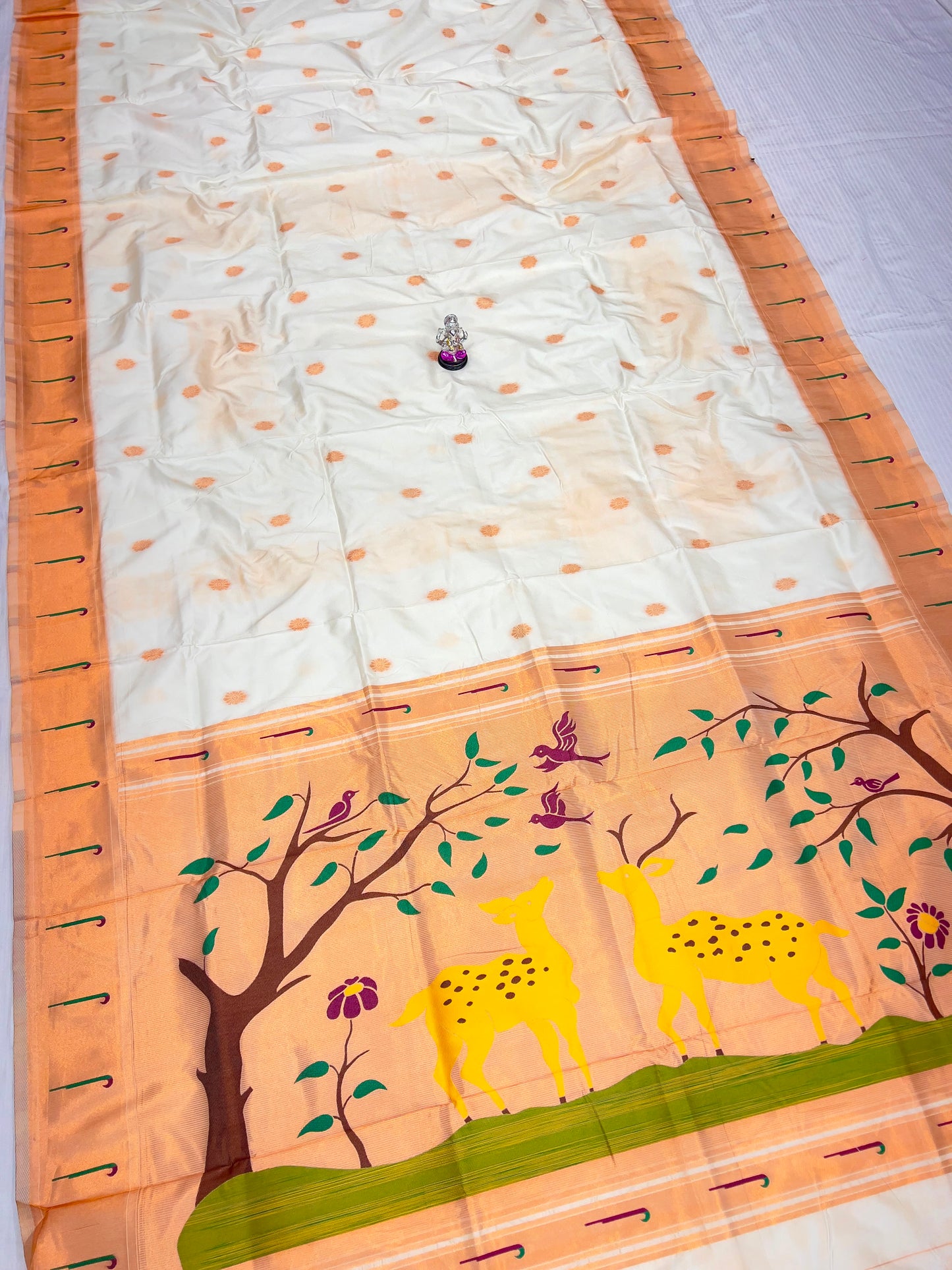 Pooja Muniya Paithani
