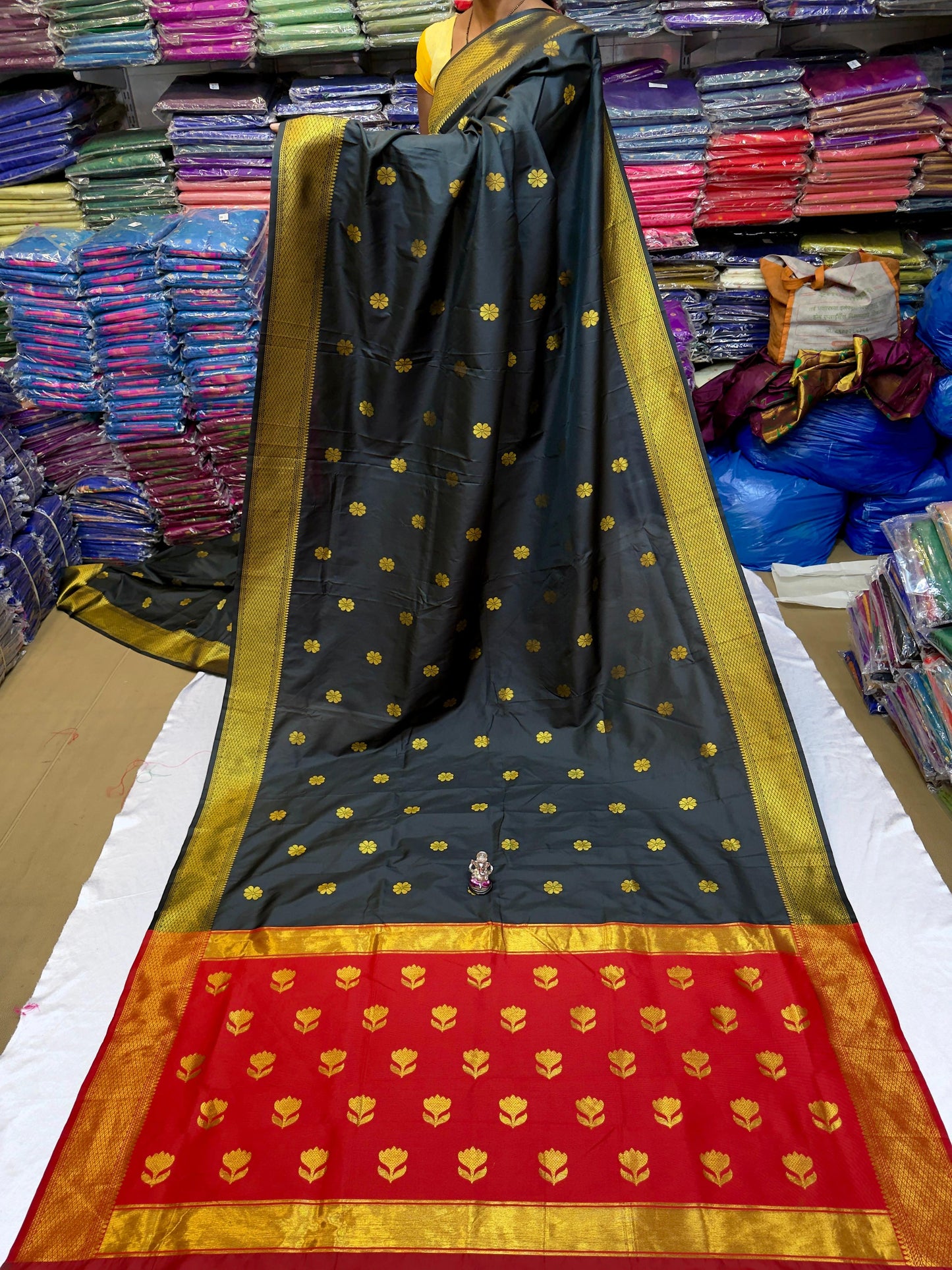 Maheshwari Paithani