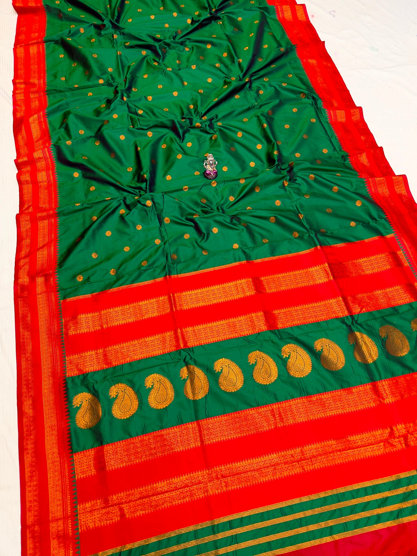 Narayan Peth Paithani