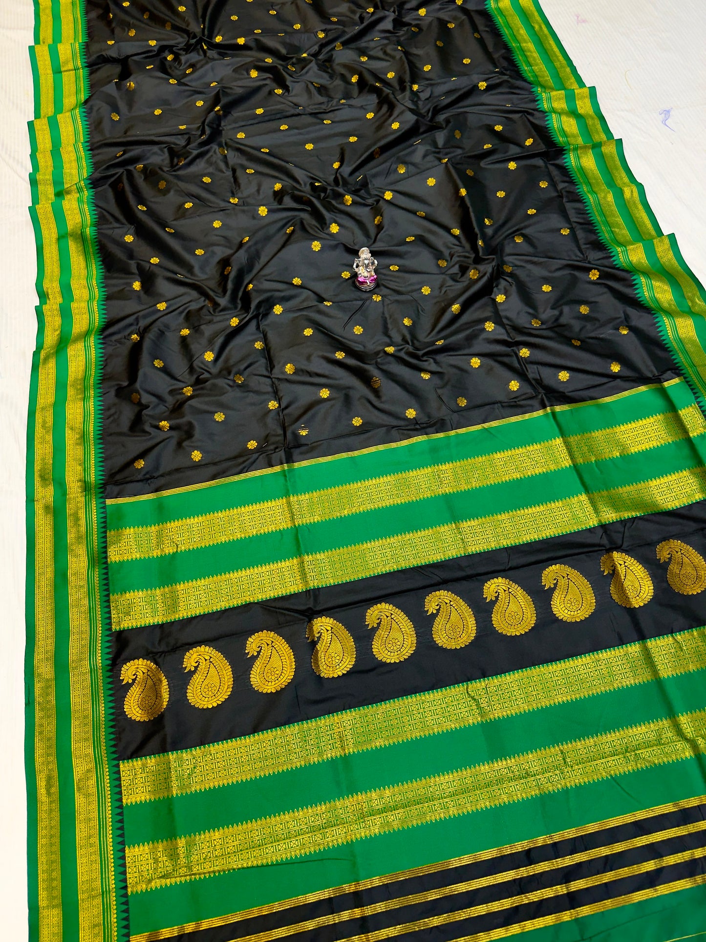 Narayan Peth Paithani
