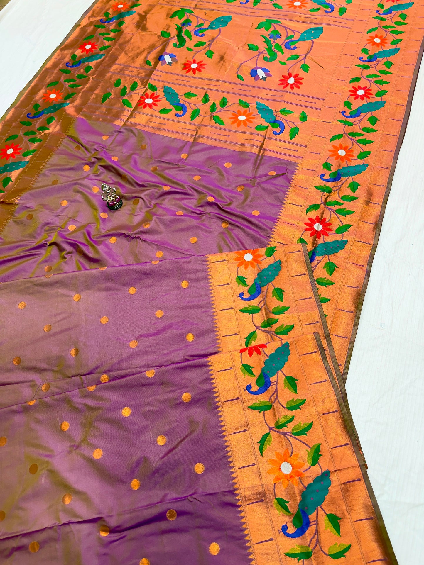 RadhaRani Paithani