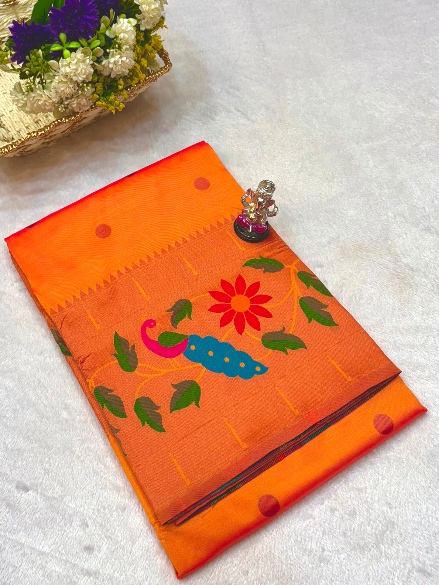 RadhaRani Paithani